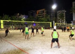 Prefeitura de Maceió e Sesc Esporte Verão 2025 levam jogos e aulão de dança à orla da Pajuçara