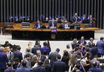 Câmara rejeita mudanças do Senado e aprova reforma tributária