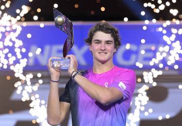 Tênis: João Fonseca conquista o título do Next Gen ATP Finals