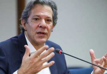 Haddad desmente fake news sobre taxa para veículos com mais de 20 anos