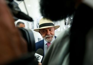 Lula celebra anúncio de cessar-fogo na Faixa de Gaza