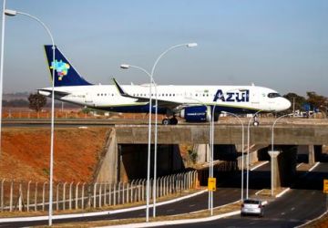 Azul e Gol assinam acordo para avaliar fusão entre as aéreas