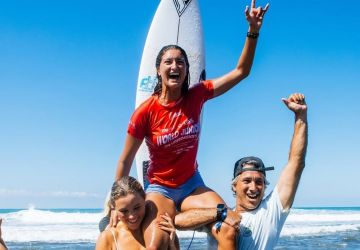 Luana Silva bate japonesa e fatura título do Mundial Júnior de Surfe