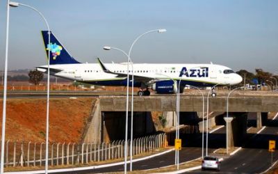 Azul e Gol assinam acordo para avaliar fusão entre as aéreas