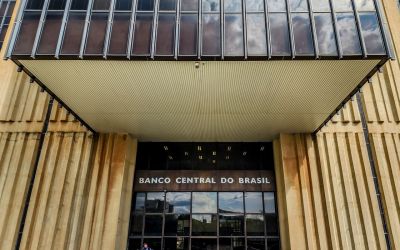 Banco Central anuncia primeira intervenção no câmbio em 2025