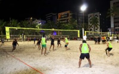 Prefeitura de Maceió e Sesc Esporte Verão 2025 levam jogos e aulão de dança à orla da Pajuçara