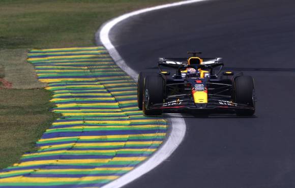 Chuva forte em SP faz F1 adiar sessão classificatória para domingo