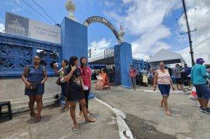 Cerca de 70 mil pessoas visitaram os cemitérios de Maceió durante o Dia de Finados, informa Alurb