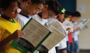 MEC vai ouvir professores sobre o Programa Nacional do Livro e do Material Didático