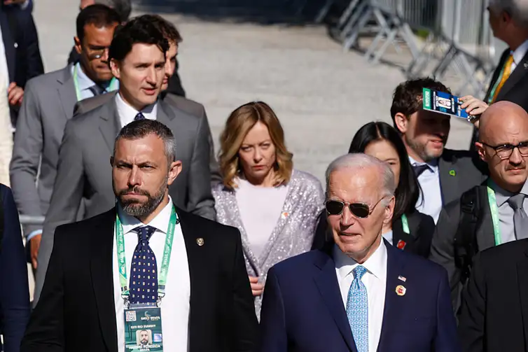 G20: Foto oficial reúne líderes mundiais sem Biden, Meloni e Trudeau