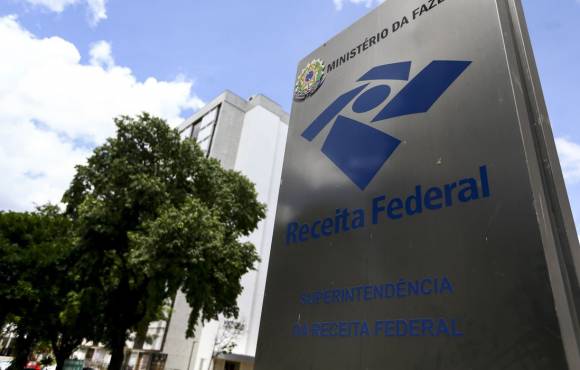 Isenção por problemas de saúde será restrita a renda de até R$ 20 mil