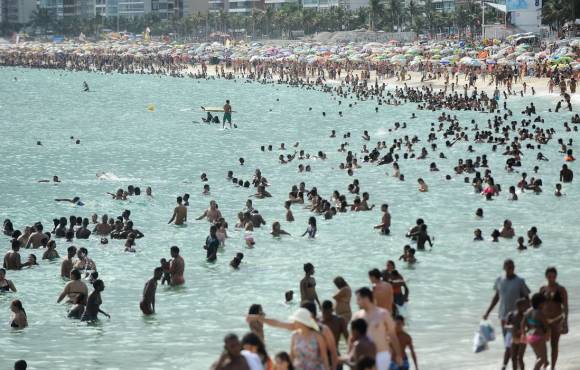 Verão começa hoje e previsão é de menos chuvas na maior parte do país