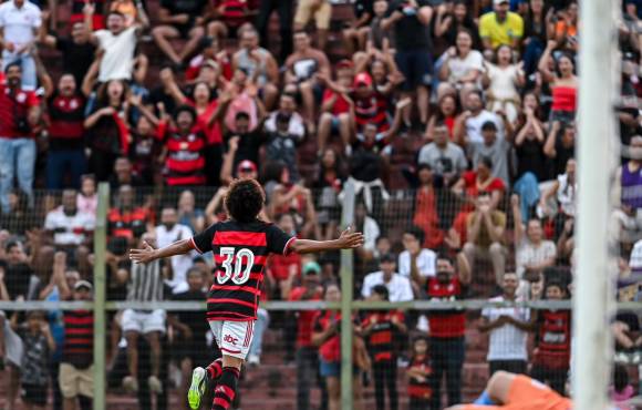 Flamengo estreia na Copinha com goleada de 5 a 0