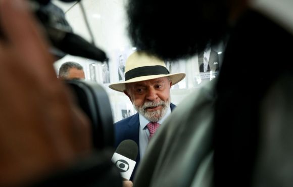 Lula celebra anúncio de cessar-fogo na Faixa de Gaza