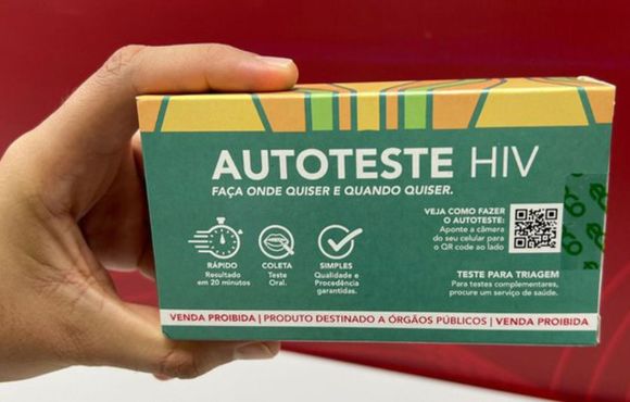 Embalagem de autoteste de HIV fica mais discreta para incentivar uso