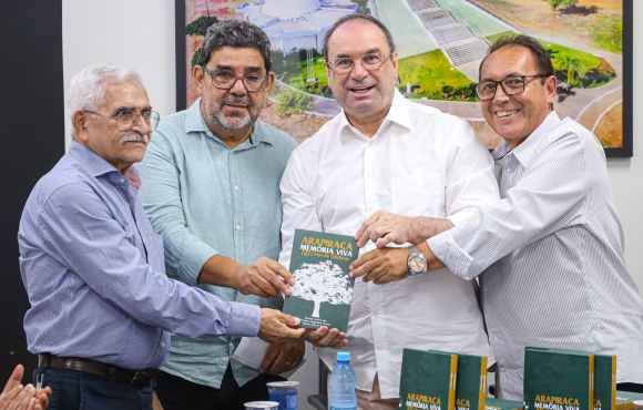 Obra literária de jornalistas homenageia personagens e os 100 anos de Arapiraca