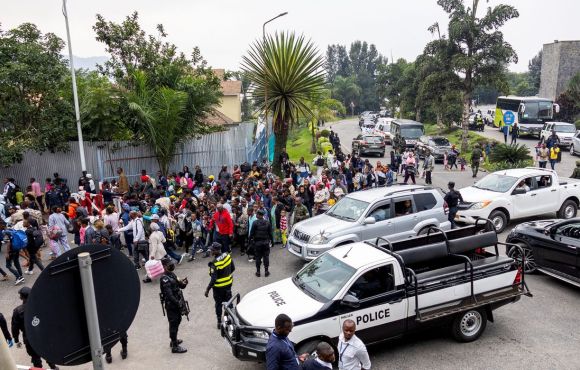 Diversas embaixadas, dentre elas a do Brasil, são atacadas no Congo