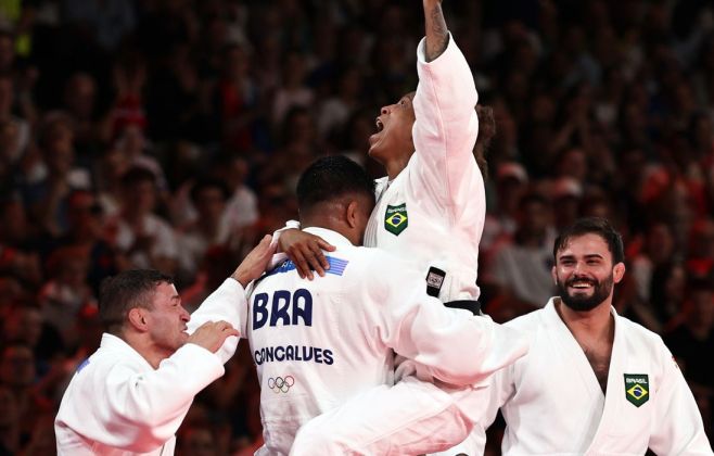 Judô: Brasil bate EUA em disputa por equipes, 1ª após bronze em Paris