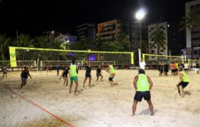 Prefeitura de Maceió e Sesc Esporte Verão 2025 levam jogos e aulão de dança à orla da Pajuçara